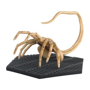 Alien Facehugger Figure with Magazine
