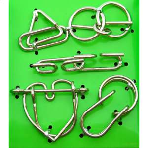 Hanayama Wire Puzzle Set – Green