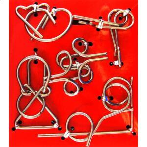 Hanayama Wire Puzzle Set – Red