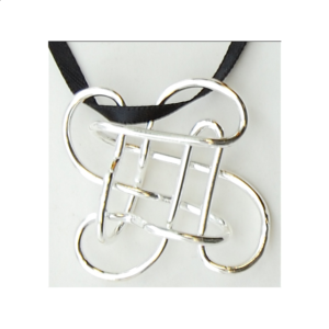 Puzzle Pendant – Mystery Clover