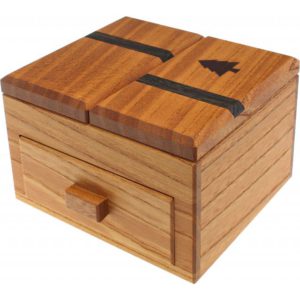 Karakuri Drawer with a Tree